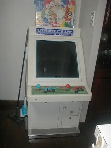 Picture of Candy 18 2