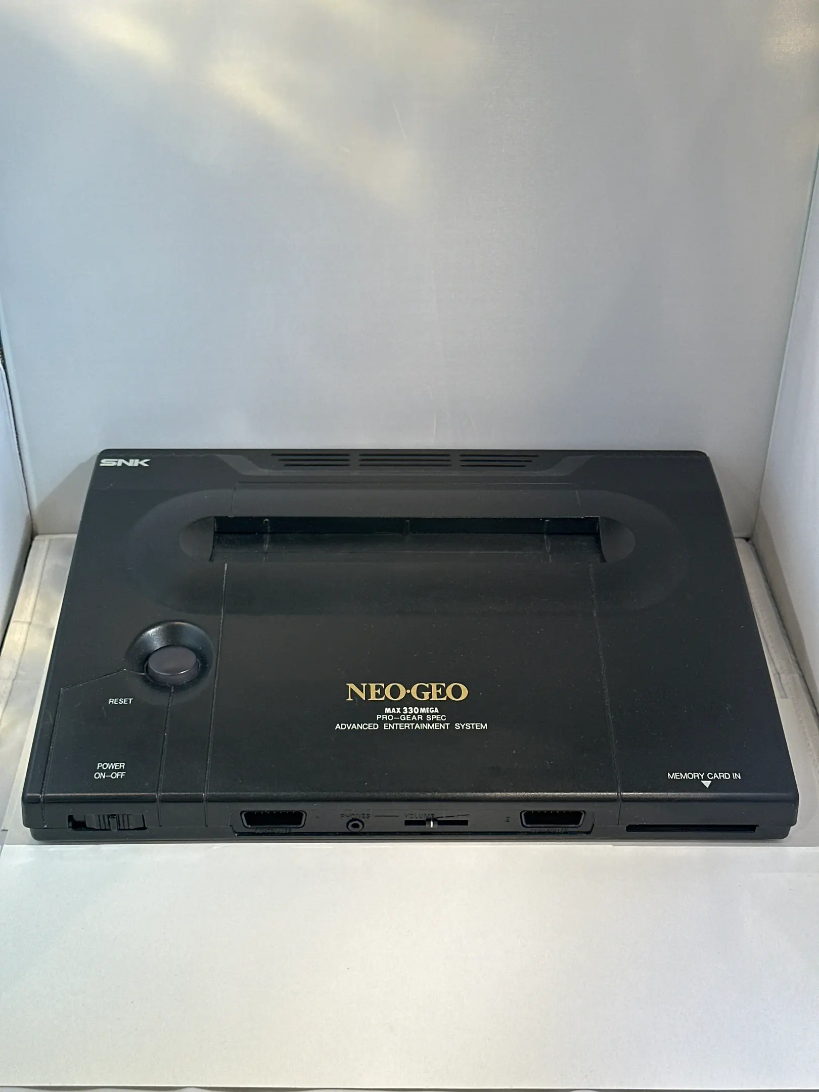 Picture of Neo Geo AES (4)
