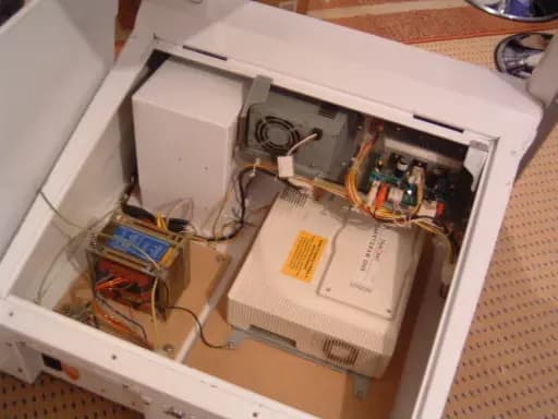 Picture of Naomi Universal Cabinet 9