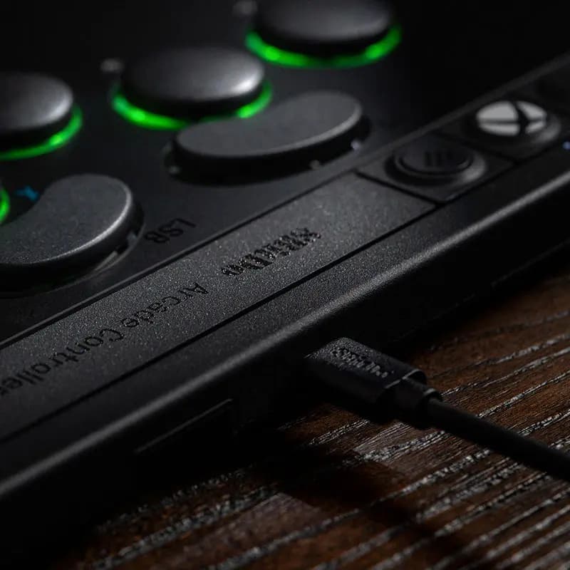 Picture of 8BitDo Arcade Controller for Xbox 8