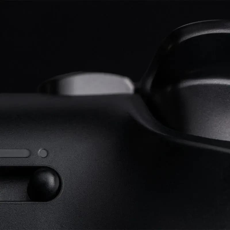 Picture of 8BitDo Ultimate 3E Controller for Xbox 10
